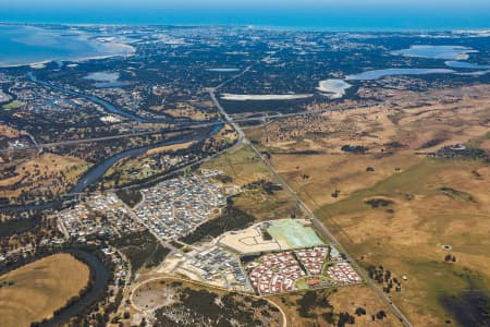 Aerial Image of RAVENSWOOD